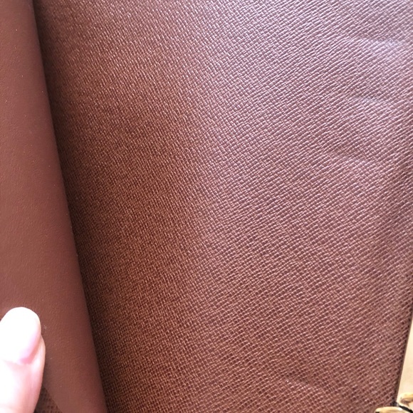 SOLD ❌❌❌Louis Vuitton GM Agenda - Picture 14 of 15